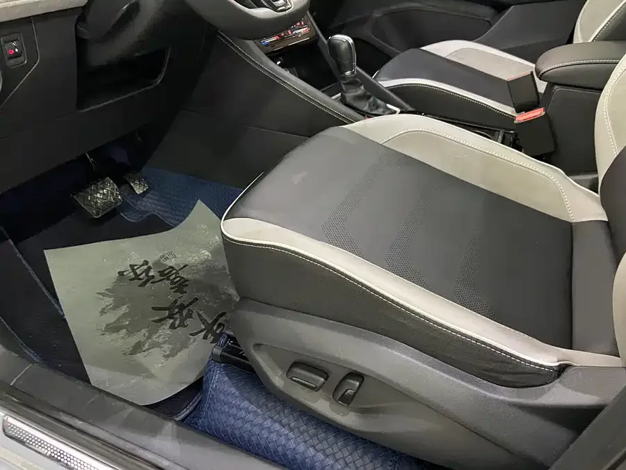 Jetta VS7 Jetta VS7 2023 280TSI ABT Automatic Glory Limited Edition 2023 — миниатюра 5