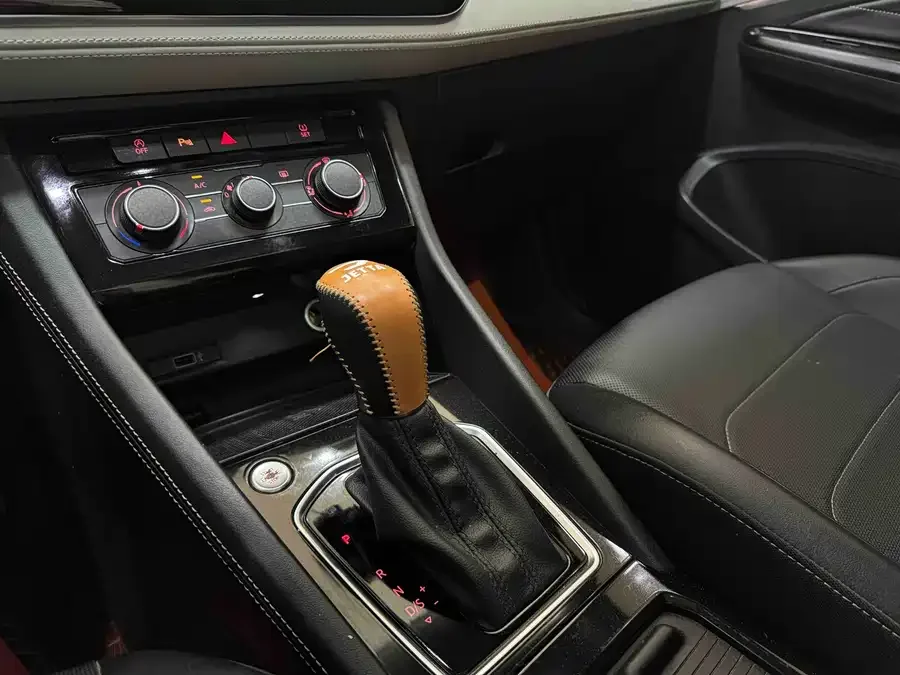 Jetta VS7 Jetta VS7 2022 280TSI Automatic Enjoy Edition 2022 — миниатюра 4