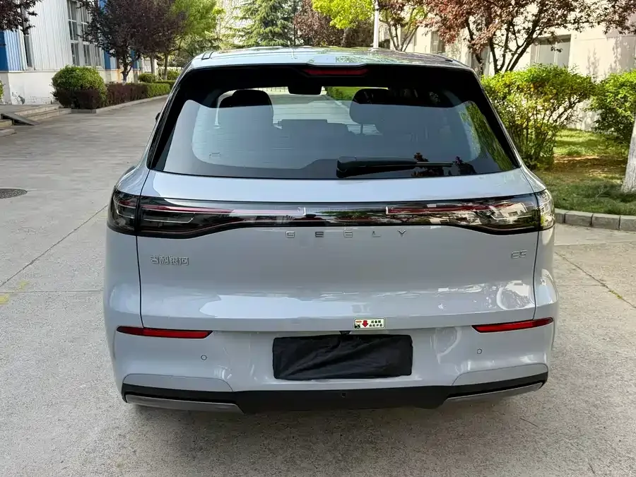 Geely Galaxy E5 Galaxy E5 2024 530km Long Range Edition 2025 — миниатюра 3
