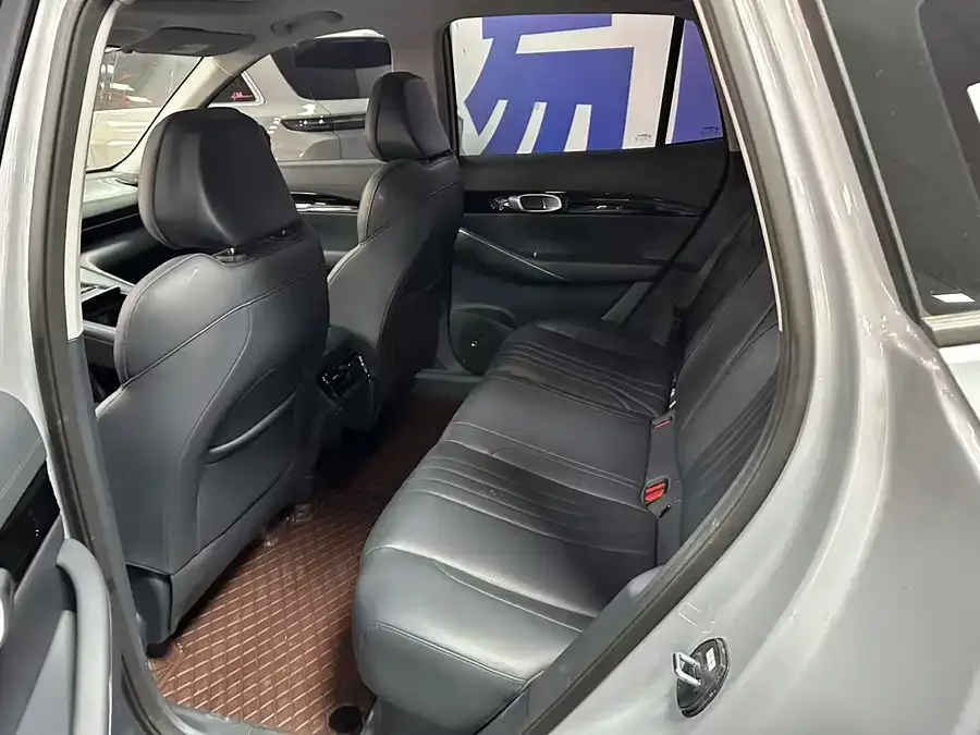 Geely Galaxy E5 Galaxy E5 2026 530km Explorer Edition 2025 — миниатюра 2