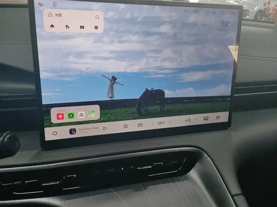 Geely Galaxy E5 Galaxy E5 2024 440km Explorer Edition 2025 — миниатюра 4