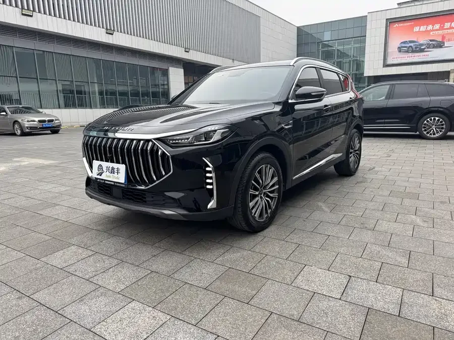 Jetour X70 PLUS JETOUR X70 PLUS 2023 1.5T DCT Brave PLUS 7-seater 2023 — фото 1, купить с доставкой в Москву