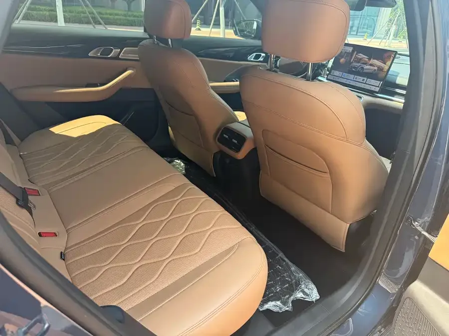 Geely Galaxy A7 Galaxy A7 2025 EM-i 150km Starship Edition 2025 — миниатюра 4