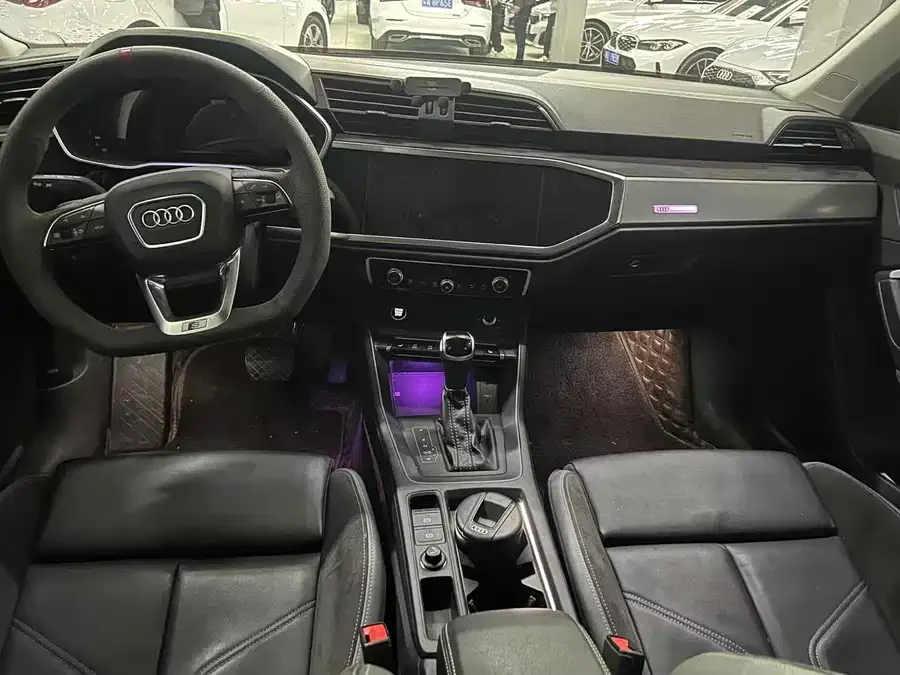 Audi Q3 Sportback 2022 40 TFSI Fashion Edition 2022 — миниатюра 2