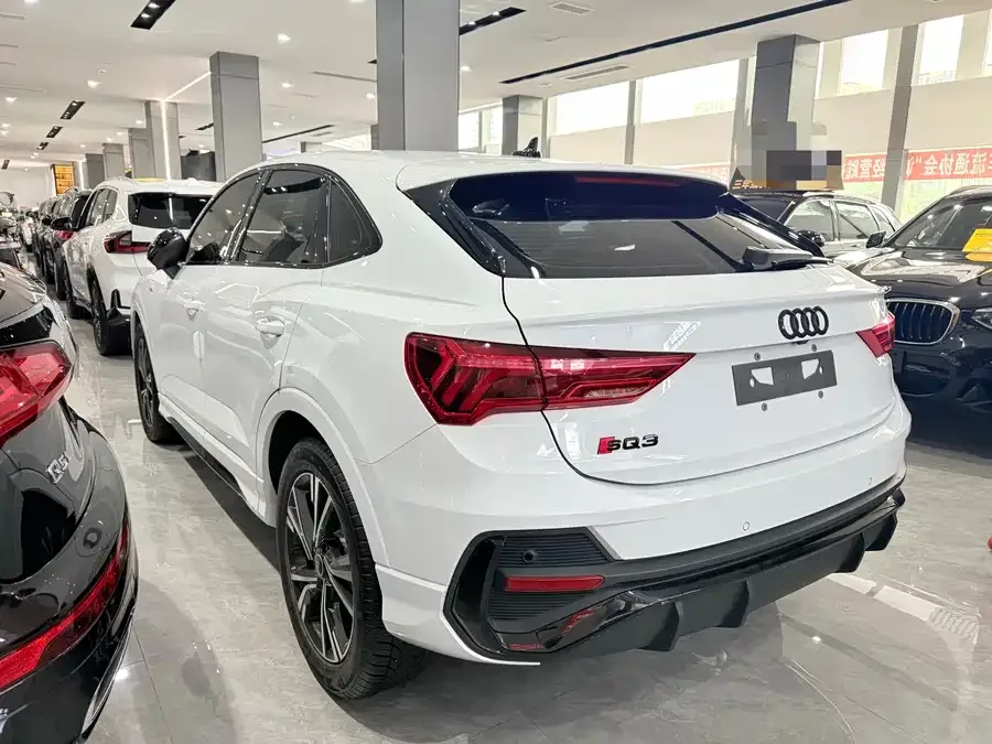 Audi Q3 Sportback 2022 40 TFSI Fashion Edition 2022 — миниатюра 3