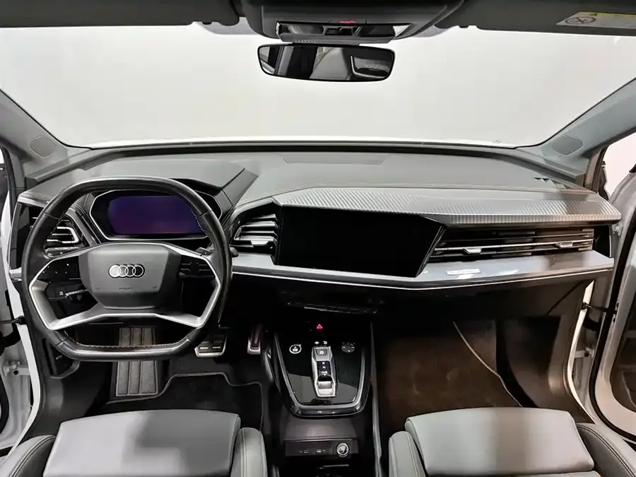 Audi Q4 e-tron 2024 40 e-tron Creative Edition 2024 — миниатюра 3