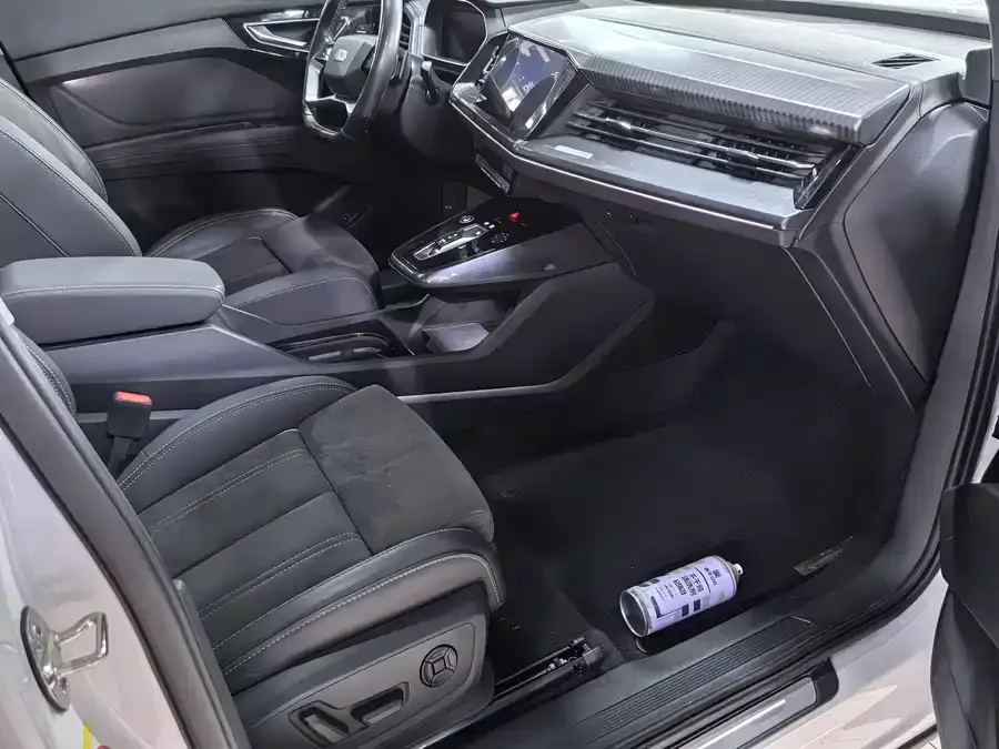 Audi Q4 e-tron 2023 40 e-tron Chuangjing Yaoye Edition 2023 — миниатюра 4