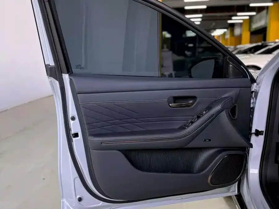 Baojun Enjoy the environment Baojun Enjoy 2025 plug-in hybrid 140km luxury version 2025 — миниатюра 4
