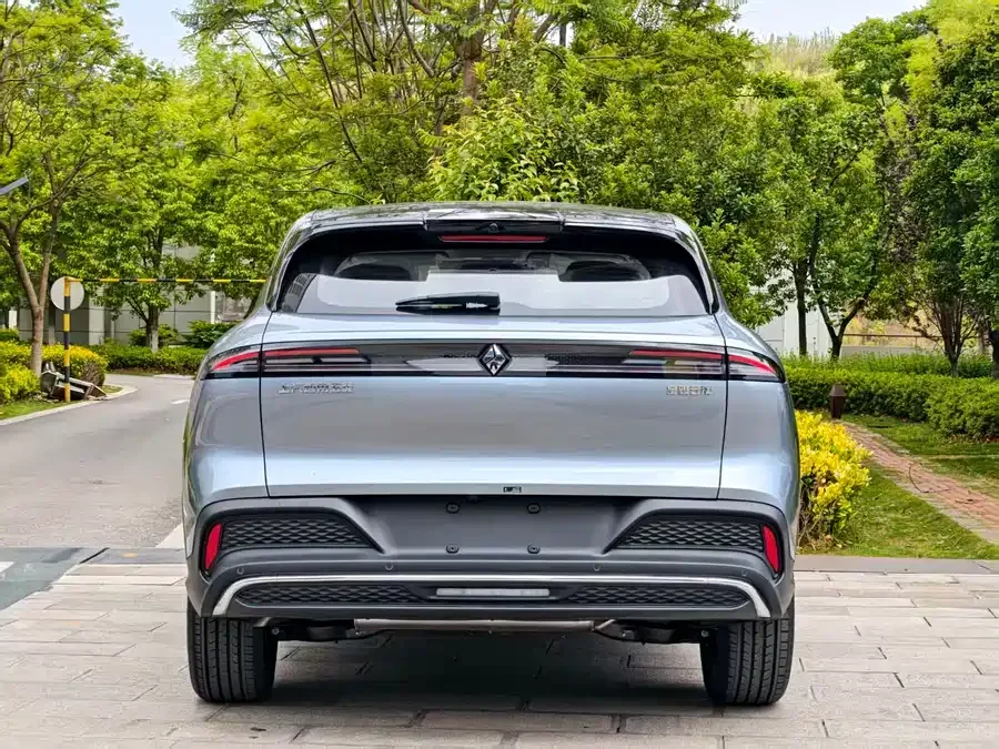 Baojun Sea of Clouds Baojun Yunhai 2026 140km/h Plug-in Hybrid Standard Edition 2026 — миниатюра 2