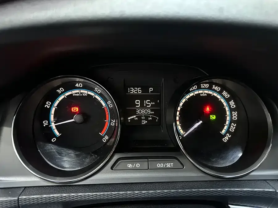Skoda Kamiq Komic 2022 1.5L automatic comfort version 2022 — миниатюра 4