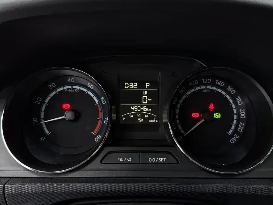 Skoda Kamiq 2021 KOMIC GT TSI230 DSG Flagship Edition 2022 — миниатюра 3