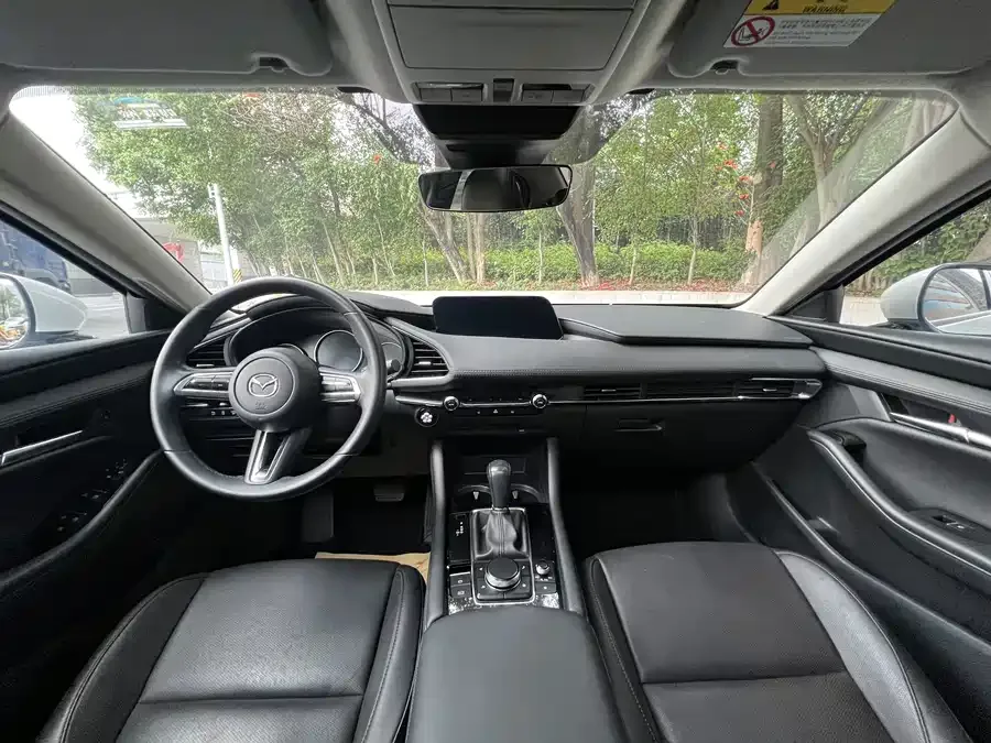 Mazda Axela Mazda 3 Angkesaila 2022 2.0L Automatic Elegant Black Edition 2022 — миниатюра 3