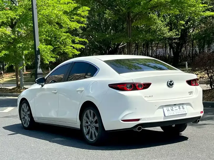 Mazda Axela Mazda 3 Angkesaila 2023 2.0L Automatic Quality Edition 2023 — миниатюра 3