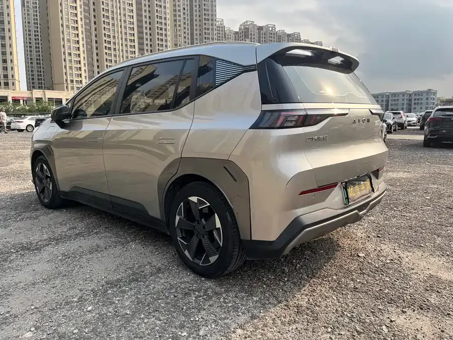 AION AION Y AION Y 2022 70 Intelligent Driving Edition Lithium Iron Phosphate 2022 — миниатюра 2