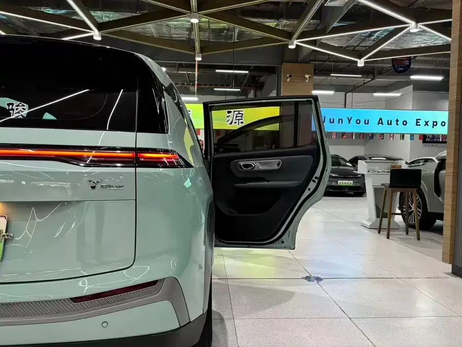 AION AION Y AION Y 2023 Plus 510 Smart Edition 2023 — миниатюра 3