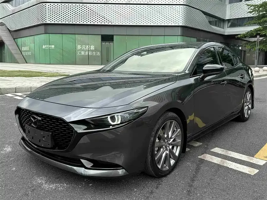 Mazda Axela Mazda3 Angkesela 2021 2.0L Automatic Quality Edition 2022 — фото 1, купить с доставкой в Москву