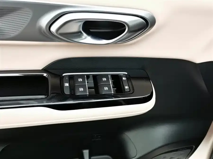 AION AION Y AION Y 2022 Plus 70 Smart Edition 2022 — миниатюра 3