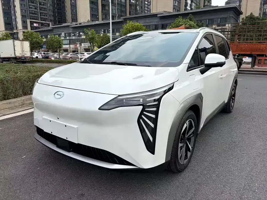 AION AION Y AION Y 2022 Plus 70 Smart Edition 2023 — фото 1, купить с доставкой в Москву