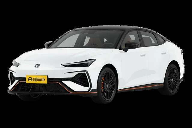 Changan UNI-V 9.39-11.39 2025 — фото 1, купить с доставкой в Москву