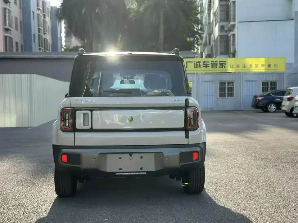 Baojun Yueya Plus Yueya Plus 2026 301km Flagship Edition 2025 — миниатюра 2