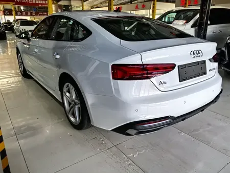 Audi A5 Sportback 40 TFSI Classic Fashion and Dynamic Edition 2025 — миниатюра 3