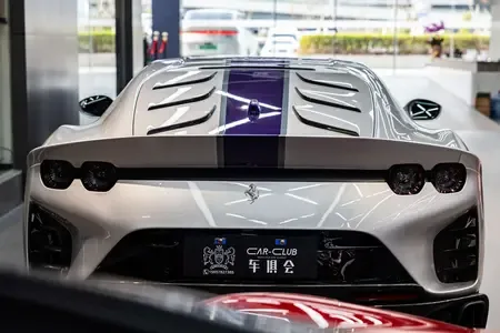 Ferrari 812 Ferrari 812 2021 812 Competizione 2024 — миниатюра 3