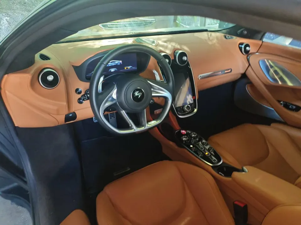 McLaren GT Levante 2016 3.0T automatic four-wheel drive 5-seat parallel import 2022 — миниатюра 5