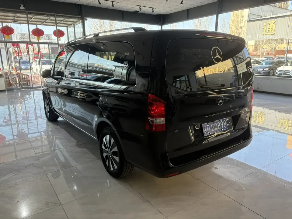 Mercedes-Benz Vito 2.0T Automatic Front-wheel Drive 7-seater Original Custom Edition 2022 — миниатюра 4