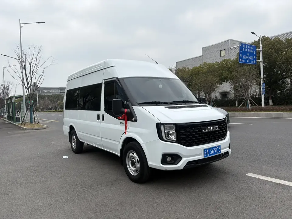 Jiangling Fushun SAVANA 2011 5.3L Automatic 4WD 7 Seats Original Customized Edition 2025 — миниатюра 3