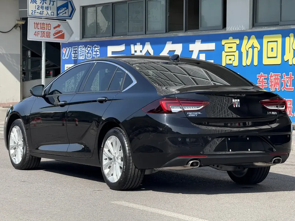 Buick Majesty Buick Regal 2025 28T Luxury Edition 2026 — миниатюра 4