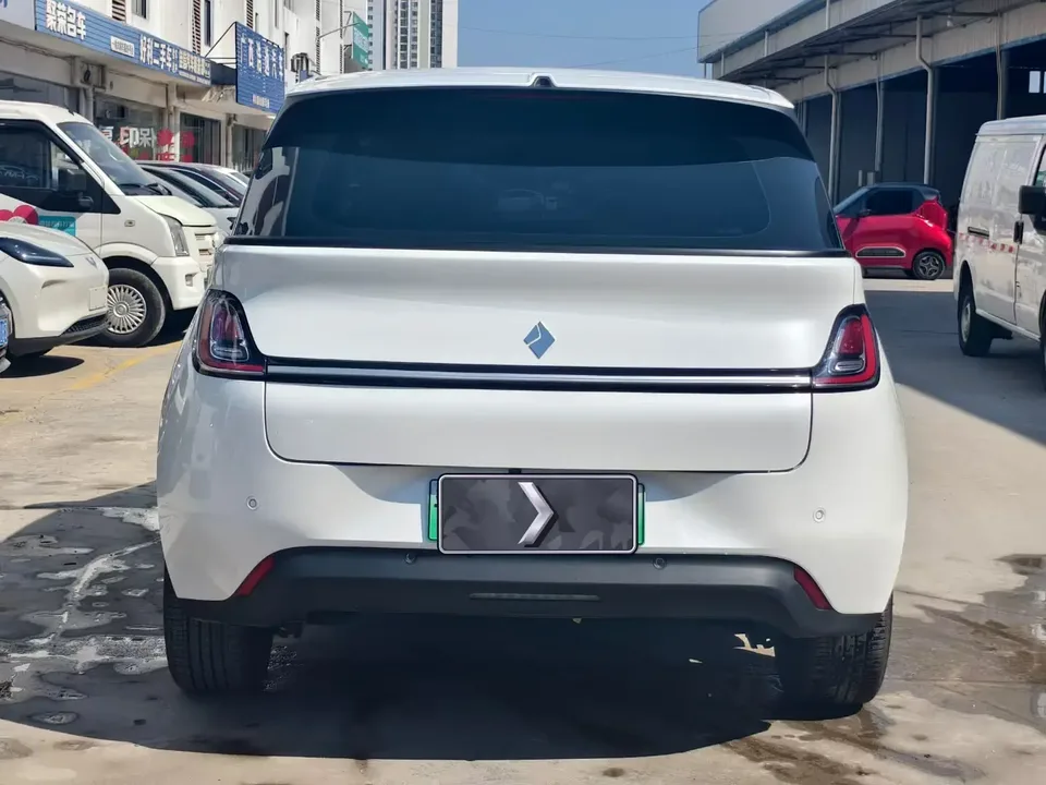Baojun Clouds 460 Plus Operation Exclusive Edition 2024 — миниатюра 2