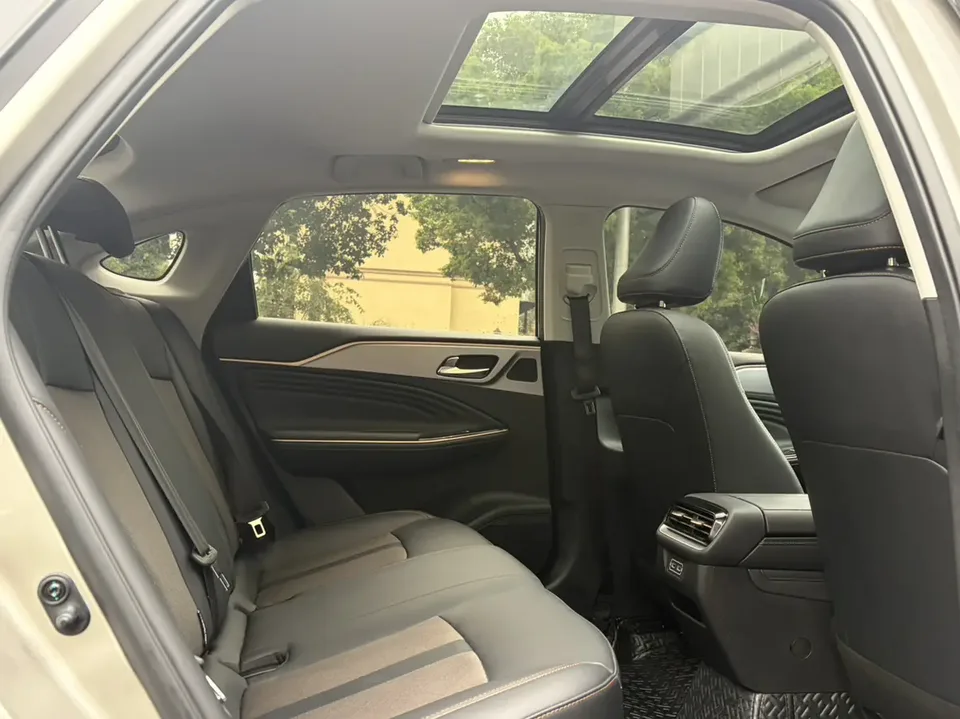 AION S Plus Travel Edition 53.2kWh 2025 — миниатюра 5