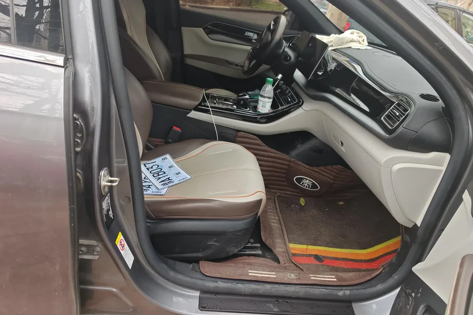 BYD Qin PLUS EV Honor Edition 510KM Transcendence Type 2024 — миниатюра 3