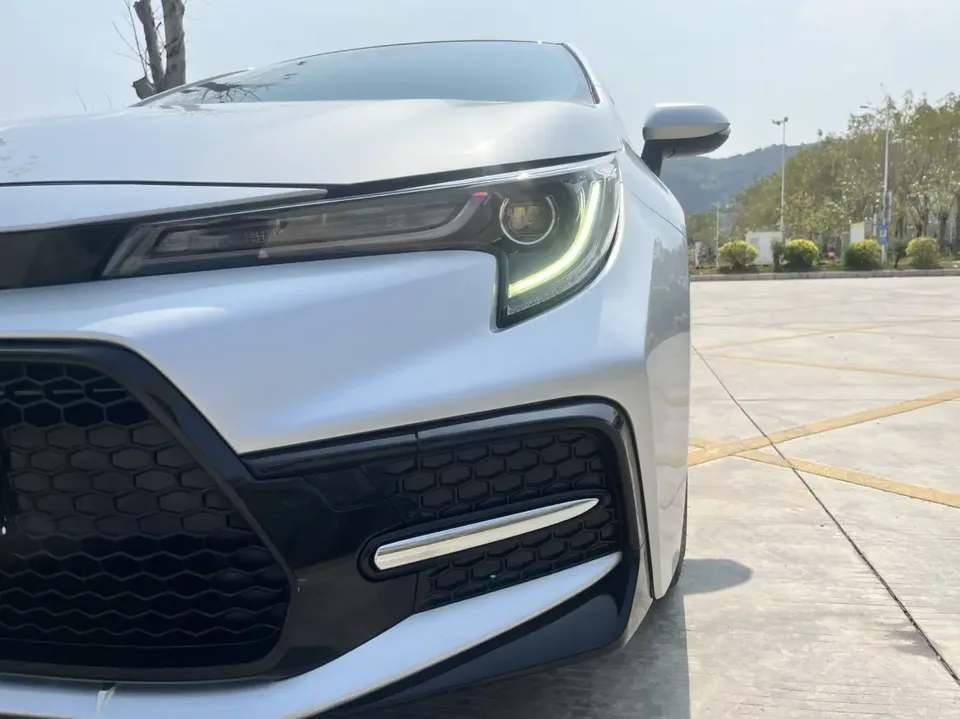 Toyota Levin 2022 Lelink Dual Engine 1.8H E-CVT Sports Edition 2022 — миниатюра 3