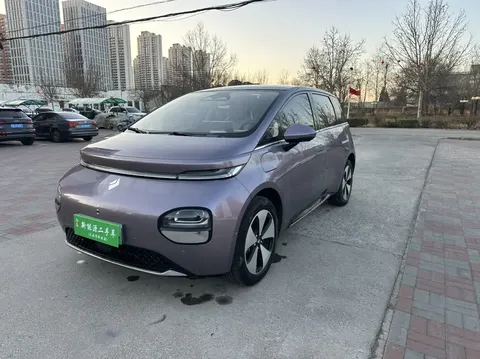Baojun Clouds 2023 buy in Moscow