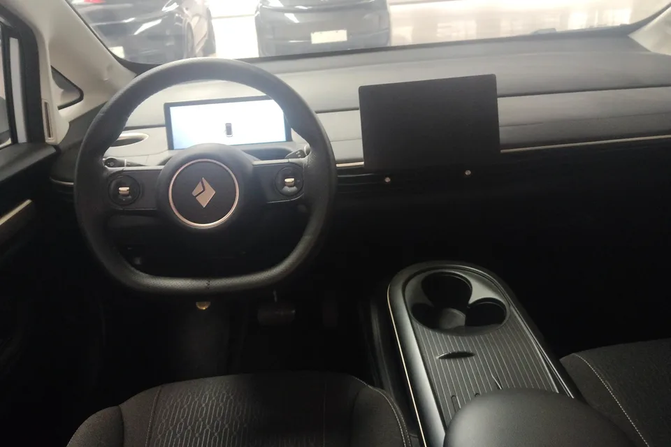Baojun Clouds 460 Plus Operation Exclusive Edition 2024 — миниатюра 4