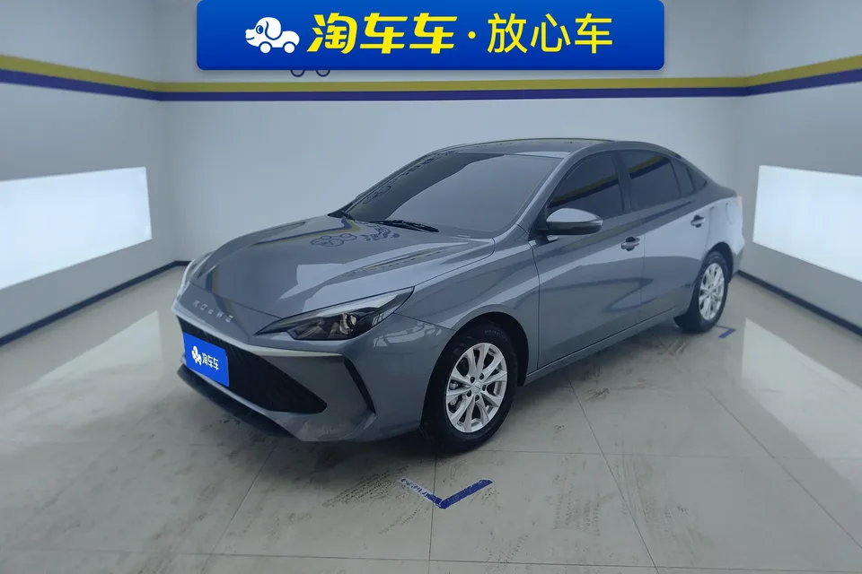 Roewe i5 Roewe i5 2026 1.5L Manual Comfort Edition 2025 — фото 1, купить с доставкой в Москву