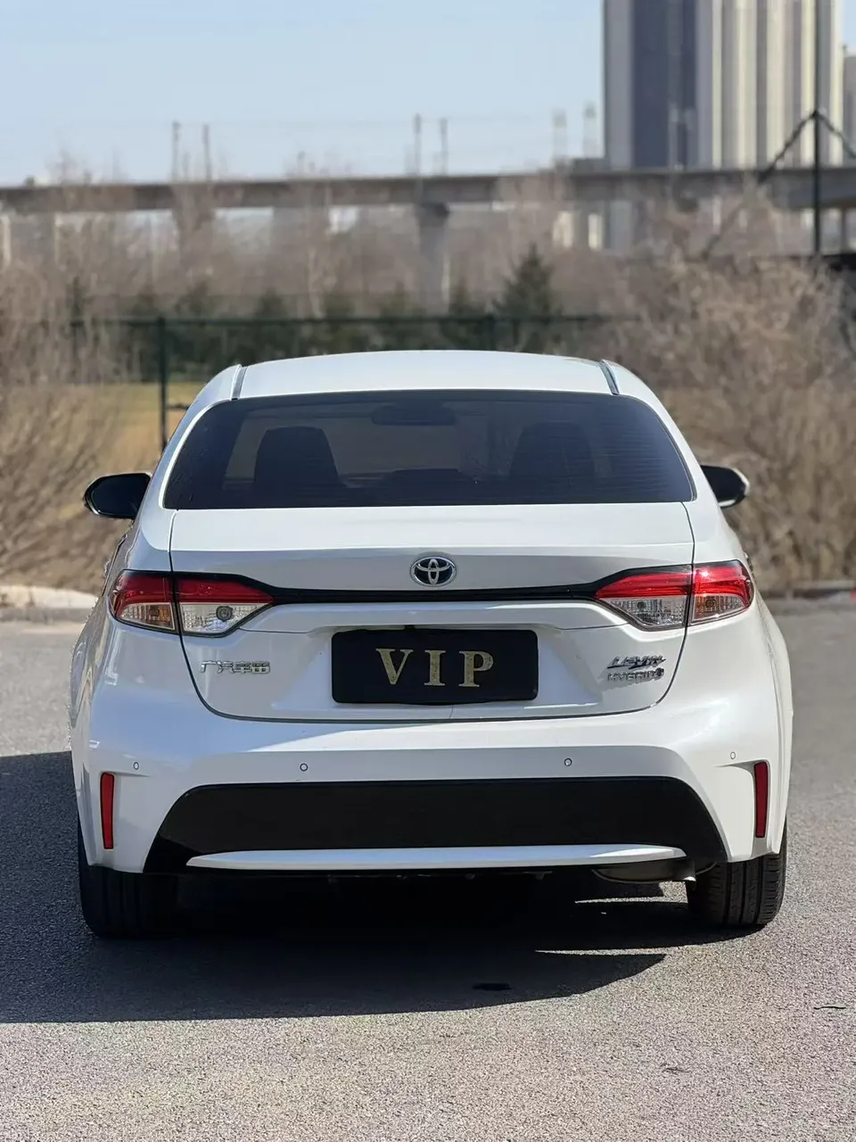 Toyota Levin 2022 Lelink Dual Engine 1.8H E-CVT Luxury Edition 2022 — миниатюра 2