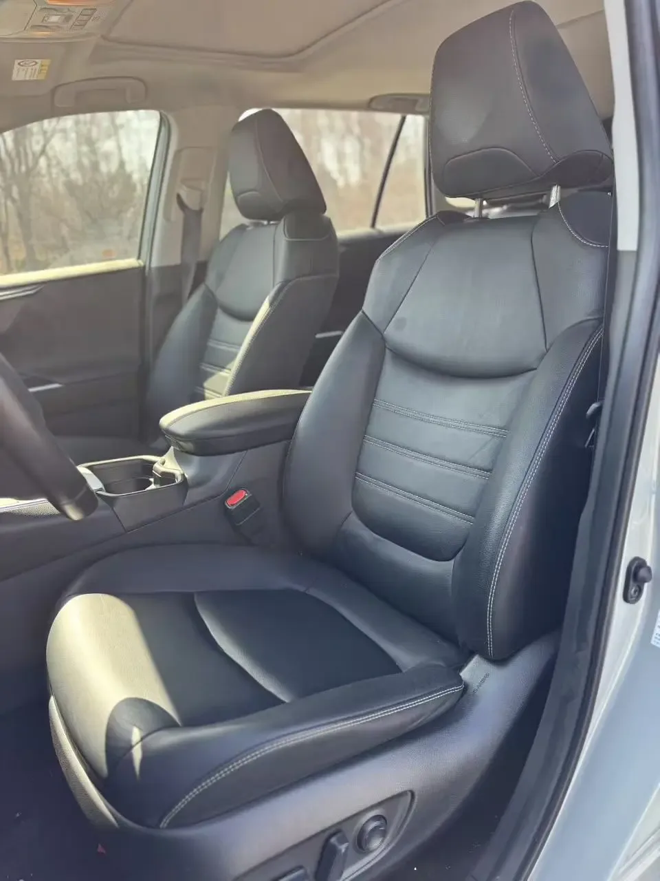 Toyota Levin 2022 Lelink Dual Engine 1.8H E-CVT Luxury Edition 2022 — миниатюра 3