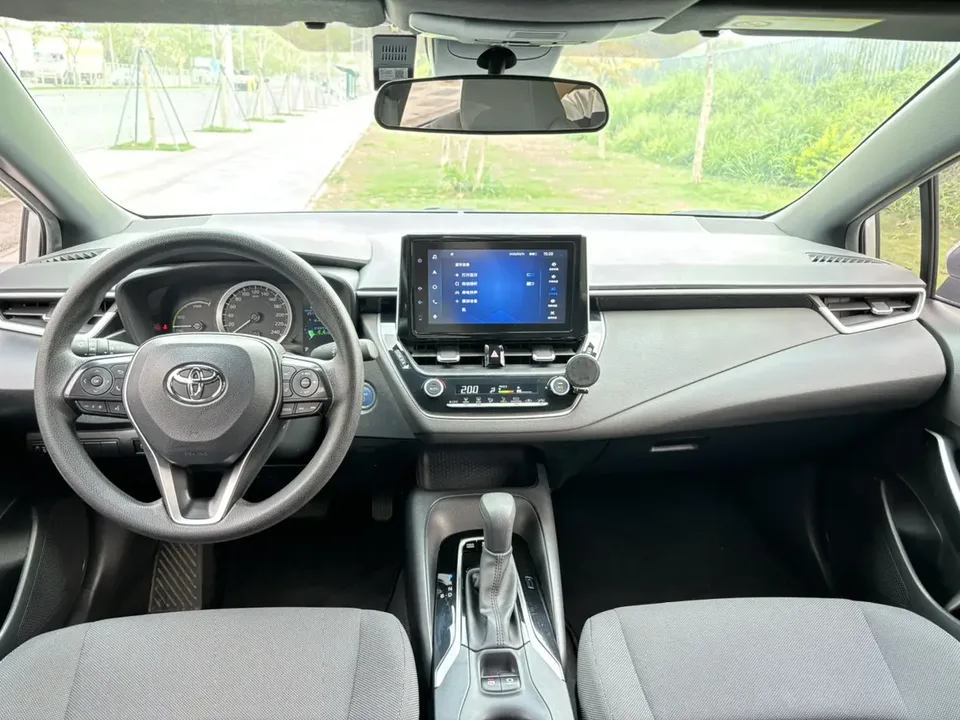 Toyota Levin 2022 Lelink Dual Engine 1.8H E-CVT Luxury Edition 2022 — миниатюра 3