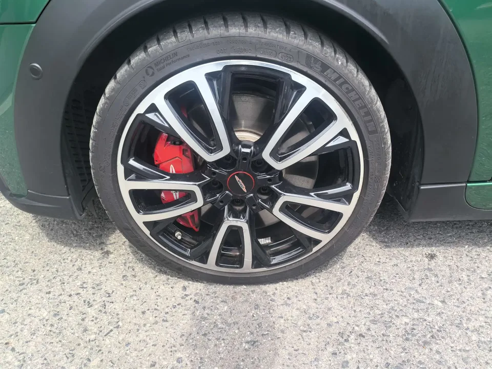 MINI JCW MINI JCW 2023 2.0T JOHN COOPER WORKS ALL-IN Ultimate Edition 2024 — миниатюра 5