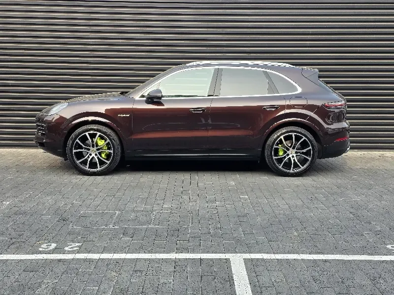 Porsche Cayenne Coup E-Hybrid Boxster 2.0T 2023 — миниатюра 4