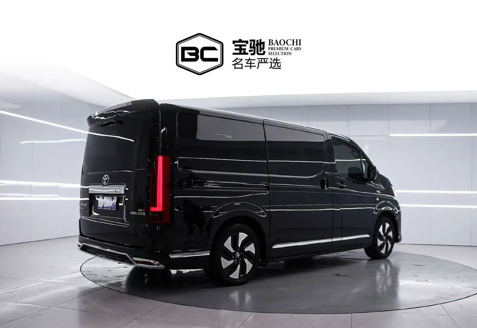 Toyota HIACE VAN 3.5L Automatic Rear-Wheel Drive 7-Seater Parallel Import 2025 — миниатюра 3