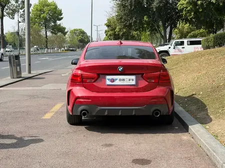 BMW 1 Series 1.5T Automatic Front-wheel Drive 5-seater Parallel Import 2022 — миниатюра 2