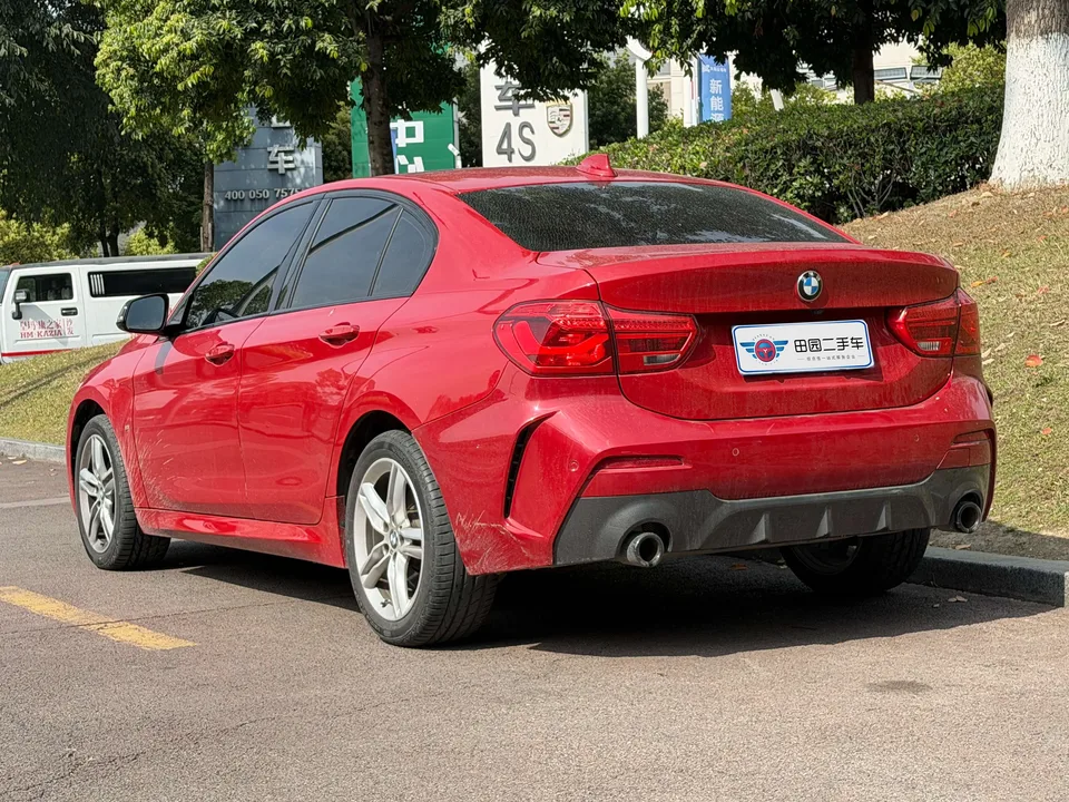 BMW 1 Series 1.5T Automatic Front-wheel Drive 5-seater Parallel Import 2022 — миниатюра 4