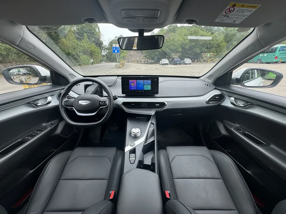 Geely Geometry A Geely Geometry A 2024 410KM travel version 2025 — миниатюра 3