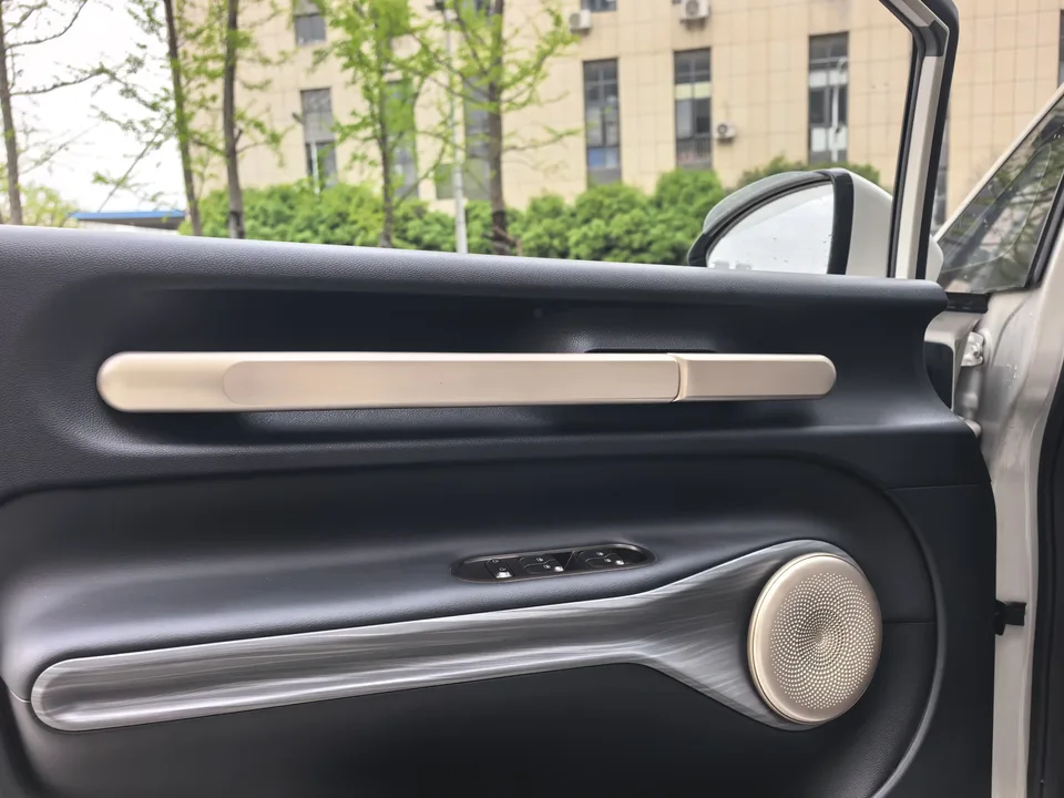 Baojun Clouds 460 Pro 2024 — миниатюра 3