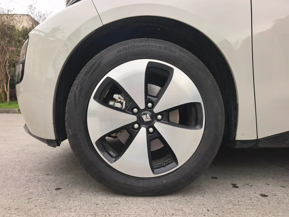 Baojun Clouds 460 Pro 2024 — миниатюра 4