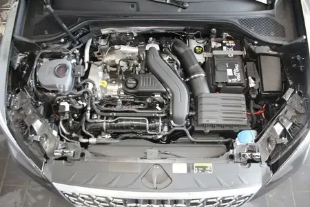 Audi Q2L Audi Q2L 2025 35 TFSI Progressive Dynamic Edition 2026 — миниатюра 2