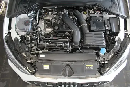 Audi A3 Audi A3 2025 facelift A3L Limousine 35 TFSI Flying Spur Premium Edition 2026 — миниатюра 2